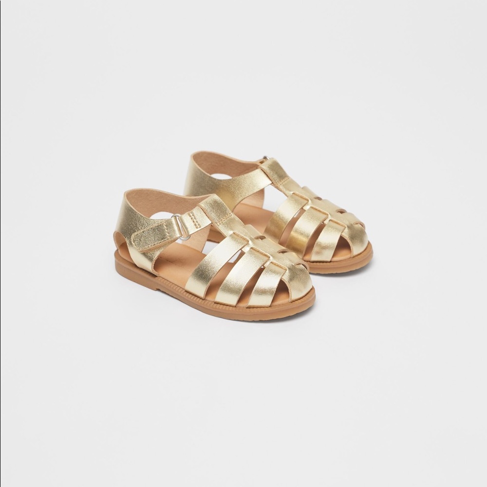 NWT Zara Size 9 toddler gold fisherman sandals